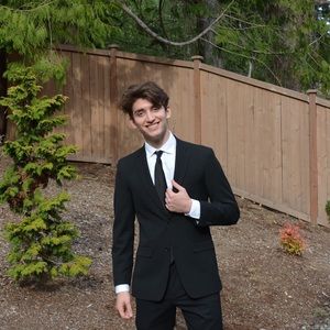 Meet your Posher, Youssef